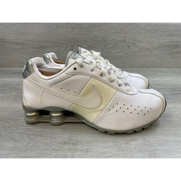 Nike Shox Classic 2 343907-111 Women's Sneaker Running US 8 White Athletic Shoes - Picture 1 of 9